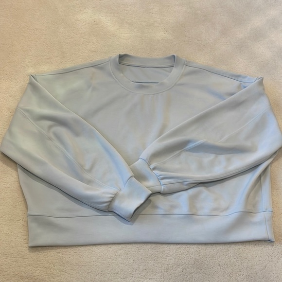 Lululemon Perfectly Oversized Cropped Crew *Softstreme Ocean Air women’s size 12 - Picture 1 of 6